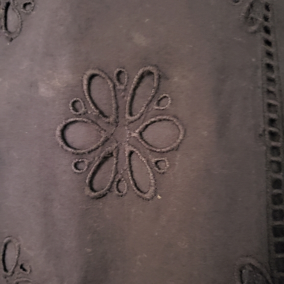 J. CREW Women's Crepe Blouse , Floral Knit - Picture 3 of 9